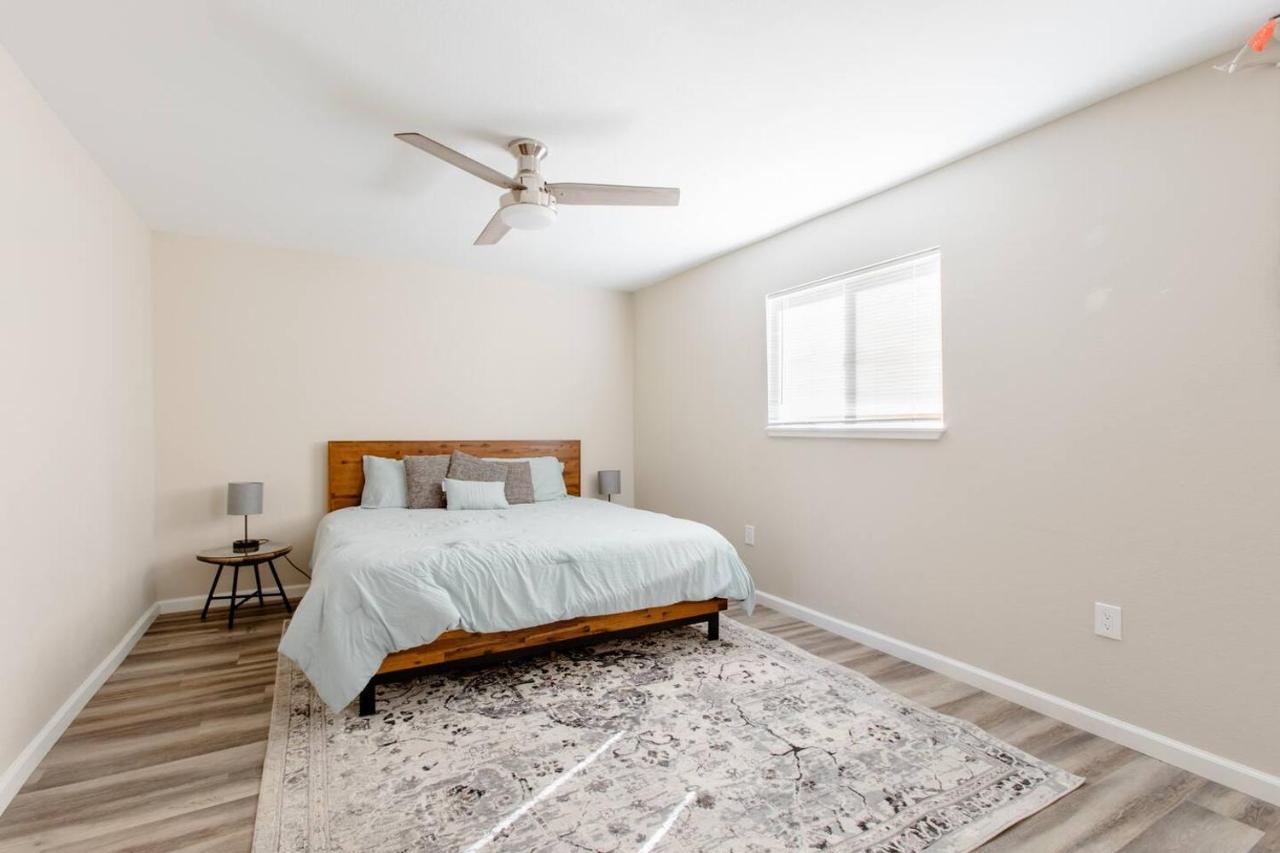 Beautiful Spacious Guest Home ローズビル エクステリア 写真